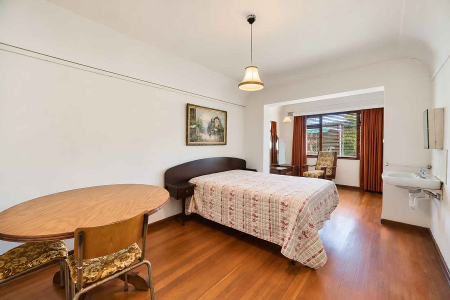 4 Bedroom Property for Sale in Westcliff Western Cape